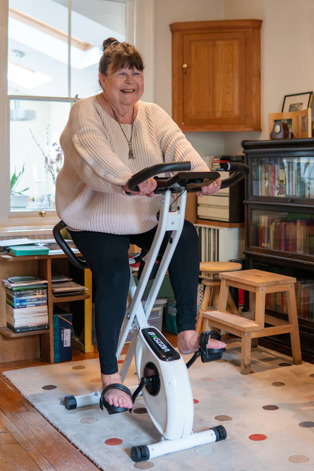 Pedalier para usar bajo el escritorio